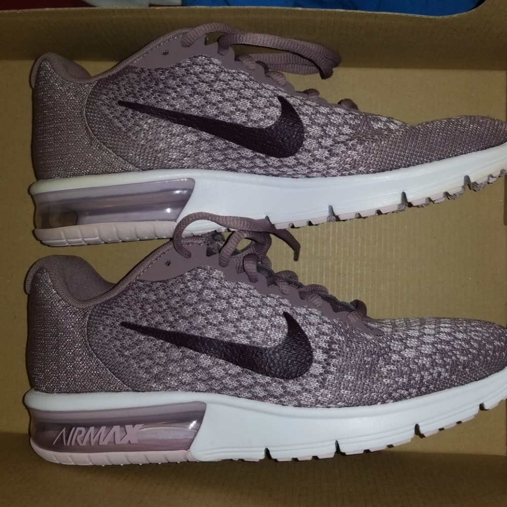 Women Nike Air Max sequent 2